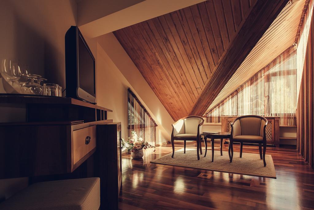 Denisa Boutique Hotel Poiana Brasov Phòng bức ảnh